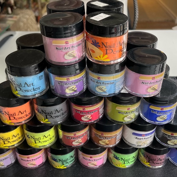 Acrylic Powder for Nails 💅🏽 24 Pots of 1oz each in Multiple Colours - Picture 2 of 9